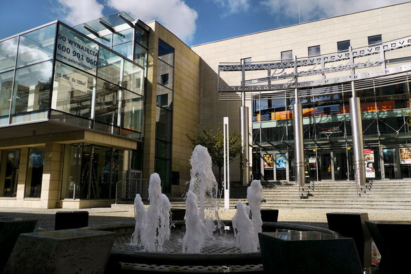 Galeria Tumska i Nove Kino Przedwiośnie
