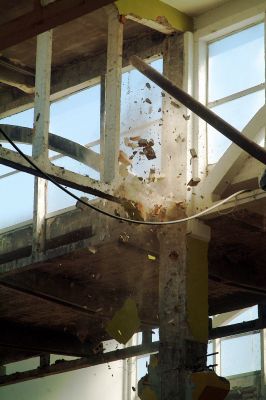 Wyburzanie elementów hali po salonie meblowym CASTEL
