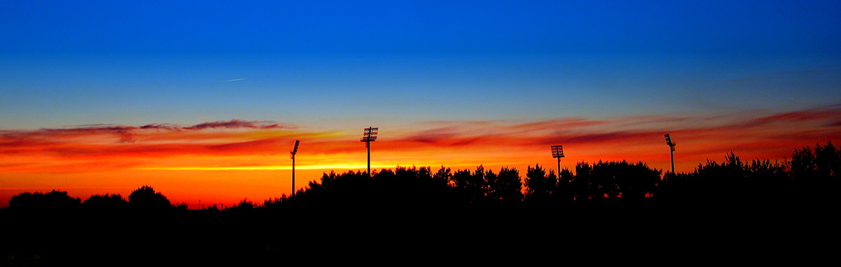 ...
Słowa kluczowe: stadion jupitery zachód