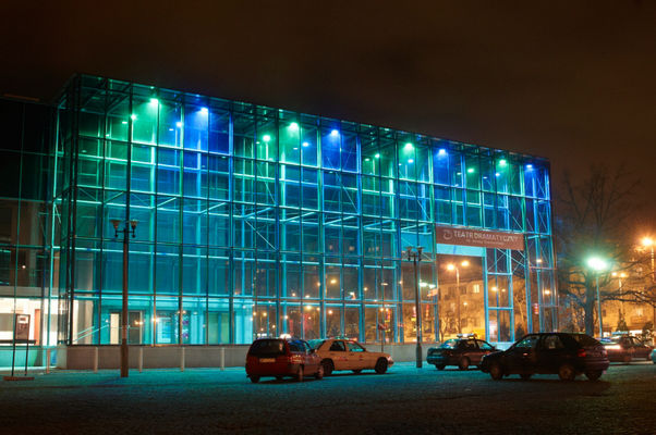 Teatr Dramatyczny im. J. Szaniawskiego.
