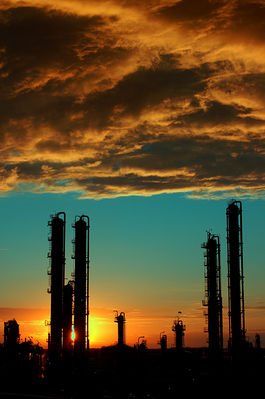 czasami orlenowskie kominy wyglądają pieknie ;)
