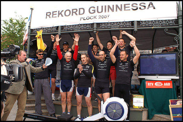 Rekord Guinness'a
24 godziny na ergometrze wioślarskim.
