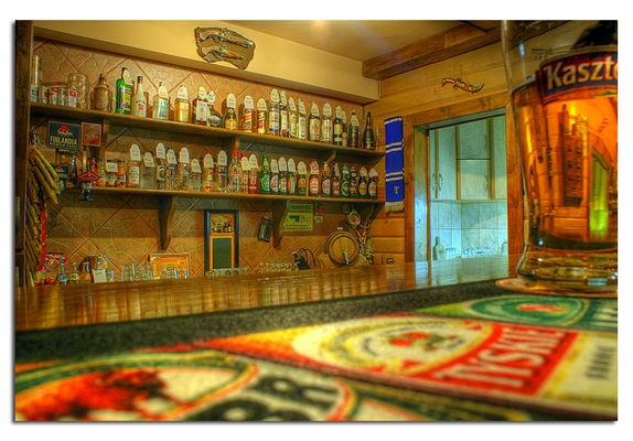 Bar
jedno z niewielu miejsc w Płocku gdzie można miło i przyjemnie spędzić czas ;)

