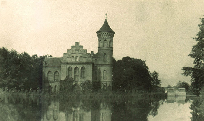 Zameczek przed II Wojną Światową.
Nowy Duninów. Fotografia ze zbiorów Jana Berlińskiego z Woli Brwileńskiej.
