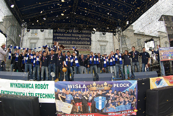 Mistrzowie Polski i zdobywcy Pucharu Polski 2007/2008
Feta na Starym Rynku
