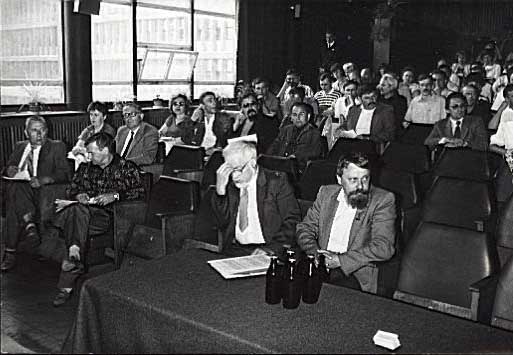 Dyskusja na MKO NSZZ "Solidarność" - Na pierwszym planie Jan Chmielewski
1989 r.
