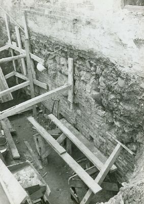 Wykopaliska
Zbiory Wojewódzkiego Konserwatora Zabytków w Warszawie o. Płock

'Płock w starej fotografii (po roku 1945)' - [url=http://historia.e-plock.pl/po1945/galeria.html]http://historia.e-plock.pl/po1945/galeria.html[/url]
