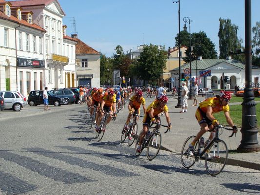 52 Międzynarodowy wyścig kolarski dookoła Mazowsza
 1 sierpnia 2009 Płock
Słowa kluczowe: wyścig kolarski 