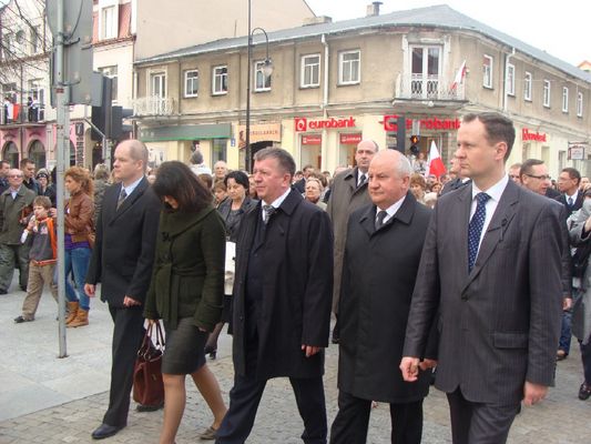 Ofiarom katastrofy w Smoleńsku 
Marsz milczenia

15.04.2010

Słowa kluczowe: Marsz milczenia