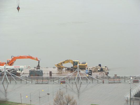 Budowa falochronu
Słowa kluczowe: molo