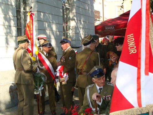 Płock Powstańcom Warszawy 1944
1 sierpnia 2009
Słowa kluczowe: kombatanci