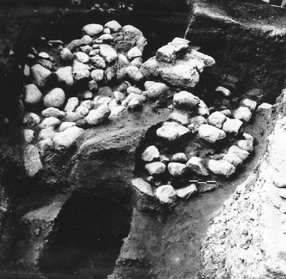 Wykopaliska
Zbiory Wojewódzkiego Konserwatora Zabytków w Warszawie o. Płock

'Płock w starej fotografii (po roku 1945)' - [url=http://historia.e-plock.pl/po1945/galeria.html]http://historia.e-plock.pl/po1945/galeria.html[/url]
Słowa kluczowe: Wykopaliska