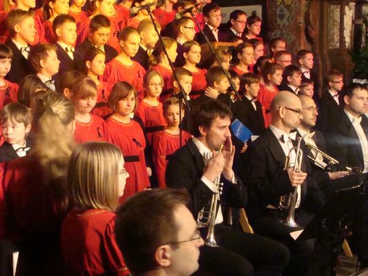 Ofiarom katastrofy w Smoleńsku 
REQUIEM W.A. Mozart - w katedrze

15.04. 2010
Słowa kluczowe: Ofiarom katastrofy 