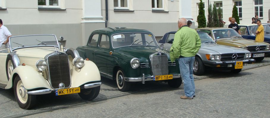 zlot mercedesów
aleja mercesesów - przy pl. Narutowicza
Słowa kluczowe: zlot mercedesow