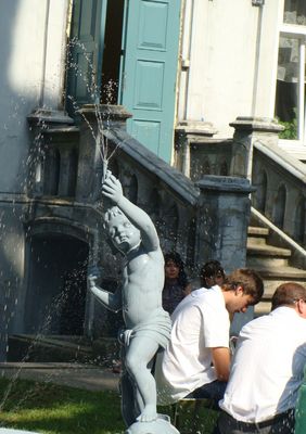 W ogrodzie Mariawitów
Słowa kluczowe: fontanna