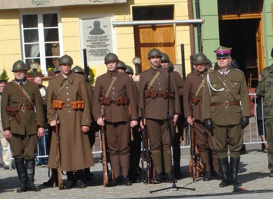 Słowa kluczowe: rekonstrukcja