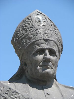 arcybiskup J.Nowowiejski
