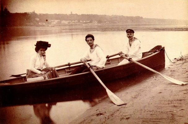 Członkowie Płockiego Towarzystwa Wioślarskiego
Rok 1915
Słowa kluczowe: Towarzystwo Wioślarskie