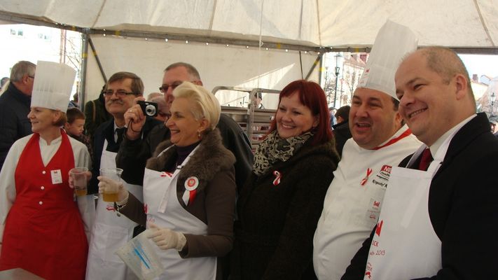 11 Listoada 2013 przed ratuszem
Słowa kluczowe: Prezydent