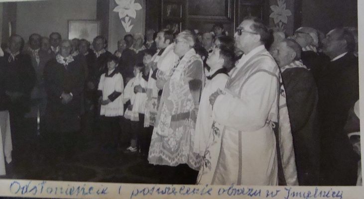 Kościół w Imielnicy 
Dar za uratowanie życia - obraz przedstawiający św. Maksymiliana Kolbe - odsłonięcia i poświęcenia obrazu dokonał ks. jan Gołaszewski. 
1980r.
Słowa kluczowe: Imielnica