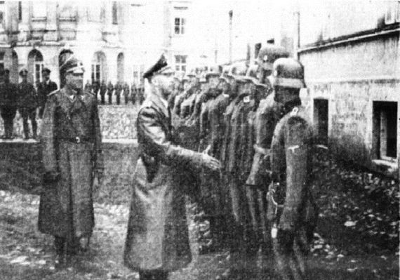 Himmler w Płocku
Plac Seminarium Duchownego w Płocku
fot. Notatki Płockie
Słowa kluczowe: himmler