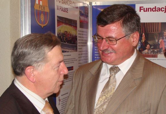 FC Barcelona- polskie ślady w historii klubu.  
Tomasz Jagodziński - Dyrektor Muzeum Sportu i Turystyki w rozmowie ze starostą płockim Michałem Boszko 
Słowa kluczowe: muzeum