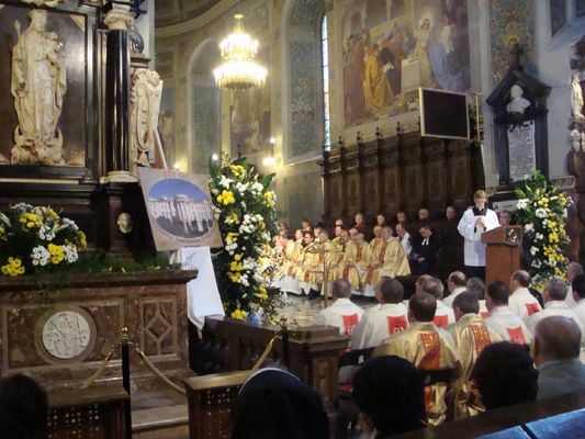 300 lat Wyższego Seminarium Duchownego
Uroczysta Msza Święta pod przewodnictwem J,E, Józefa kard. Glempa

22 maja 2010

Słowa kluczowe: katedra