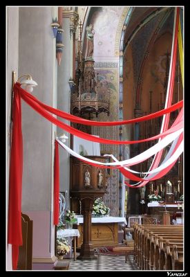 Wnętrze kościoła w Duninowie Nowym
