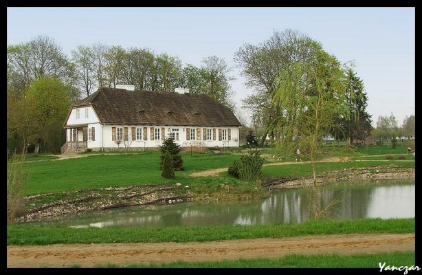 Dwór szlachecki z drugiej połowy XIX w.
Skansen w Sierpcu
