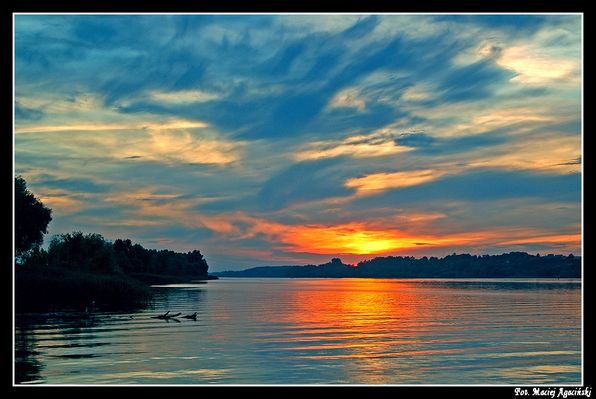 ...gdzie słońce zachodzi...
Wisła w okolicy Popłacina
