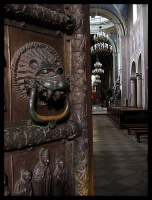 Knock, knock, knockin' on heaven's door
Katedra
