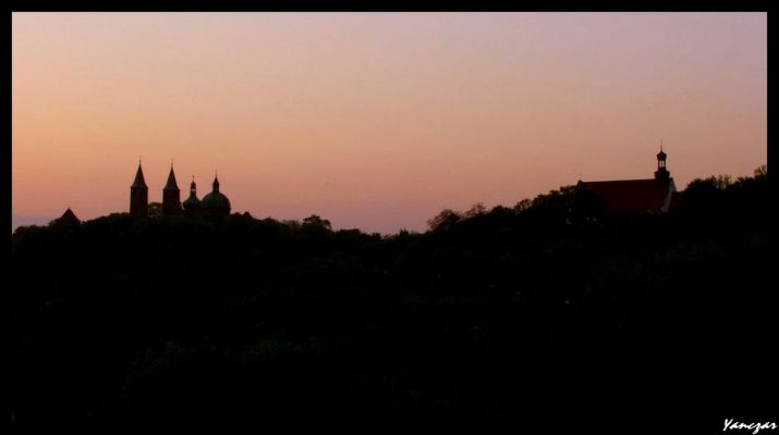 Dwa wzgórza, Tumskie i Dominikańskie
