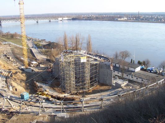 amfiteatr 2 kwietnia 2006
Słowa kluczowe: amfiteatr