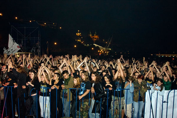 Płock Cover Festiwal 2009
12 września 2009 niemiecka legenda metalu wystąpiła w Płocku na kończącym lato Płock Cover Festiwal. Był to pierwszy koncert Blind Guardian w Polsce.
