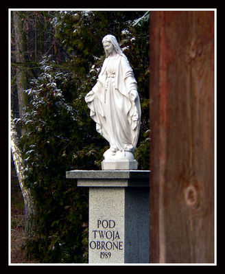 Słupno
Figurka stojąca przy Kościele Parafialnym pod wezwaniem Św. Marcina, zbudowanym w 1753r. na miejscu poprzedniego, również drewnianego. 
