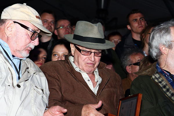 Jan Nowicki
Podziwia nagrodę Jerzego Hoffmana
