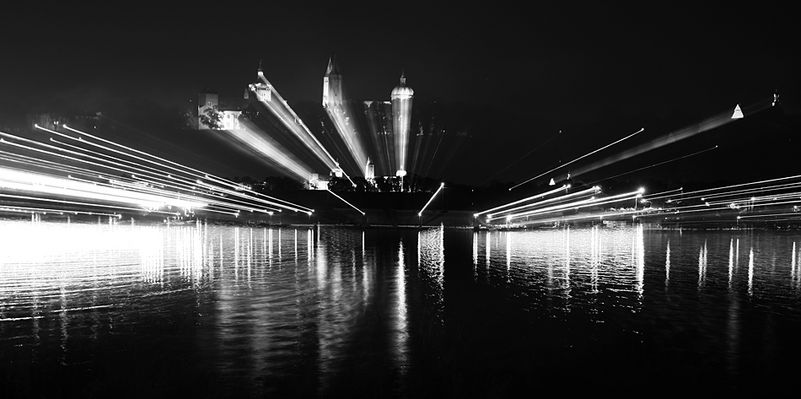 Katedra...
... duża i mała.

>>> EKSPERYMENT <<<
