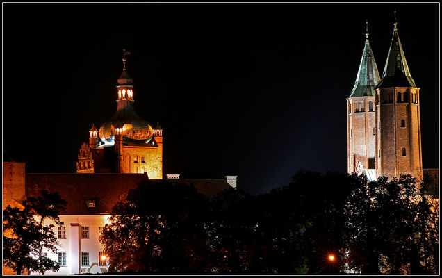 Katerda i Wieża zegarowa
