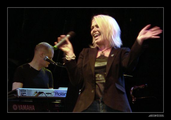 Kim Wilde
Dzień Chemika 2006
Słaba jakość - wybaczcie stałem daleko :)
Słowa kluczowe: dhp06