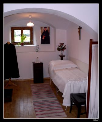 Komnata
Komnata św siostry Faustyny w muzeum sióstr Matki Bożej Miłosierdzia przy Starym Rynku 14/18

