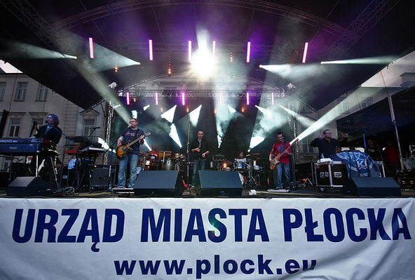 XII piknik europejski
LAO CHE
