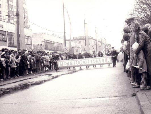 1-szy Maja 1985 r.
Pochód pierwszomajowy, pracownicy MZRiP
