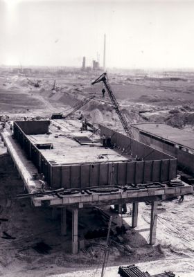 MZRiP Kraking Katalityczny I w budowie
