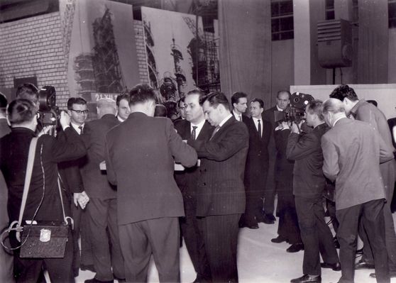 Uroczystość otwarcia Kombinatu
Hala Warsztatów Centralnych
