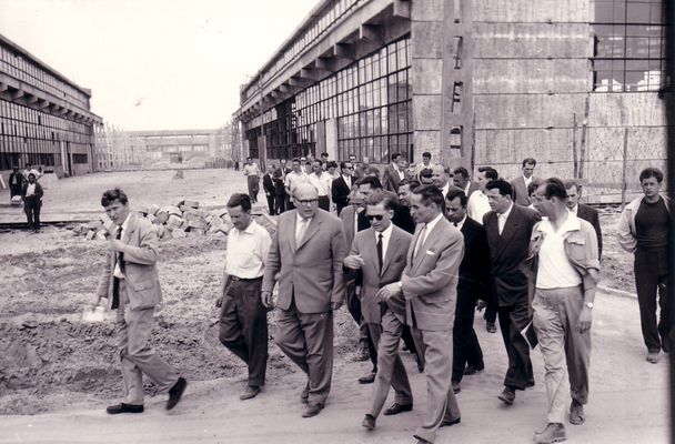 Wizyta Przewodniczącego Rady Państwa Aleksandra Zawadzkiego - budowa Kombinatu
