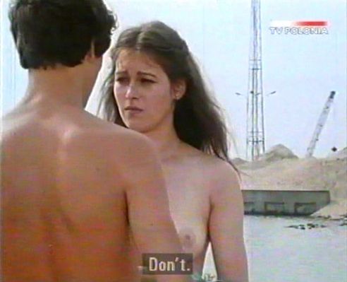 "Zielona Miłość"
Scena z filmu "Zielona Miłość". Joanna Pacuła odkrywająca pierś lewą nad Wisłą oraz Jan Frycz
Słowa kluczowe: Zielona Miłóść  Joanna Pacuła Jan Frycz