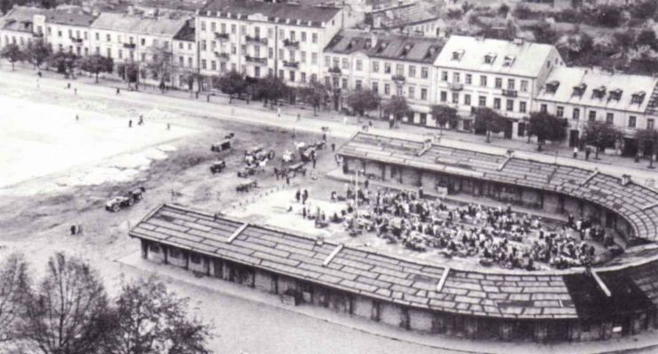 Nowy Rynek z targowiskiem, 1962r.
fot. Ziemiński
