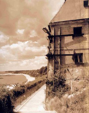 Kawiarnia Słoneczko
Kawiarnia Słoneczko w ruinie
