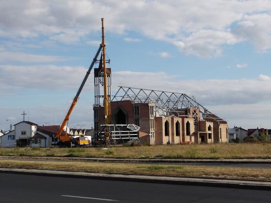 Montaż pierwszej wieży na kościele św. Wojciecha
Zdjęcie wykonano od ul. Jana Pawła II.
Słowa kluczowe: kościół św. Wojciecha ulica Jana Pawła II