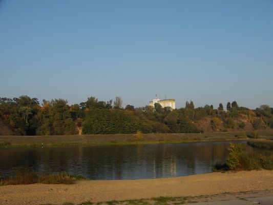 Widok na Dom Studencki "Wcześniak" z rejonu Zalewu Sobótka
Słowa kluczowe: Zalew Sobótka Dom Studencki "Wcześniak"